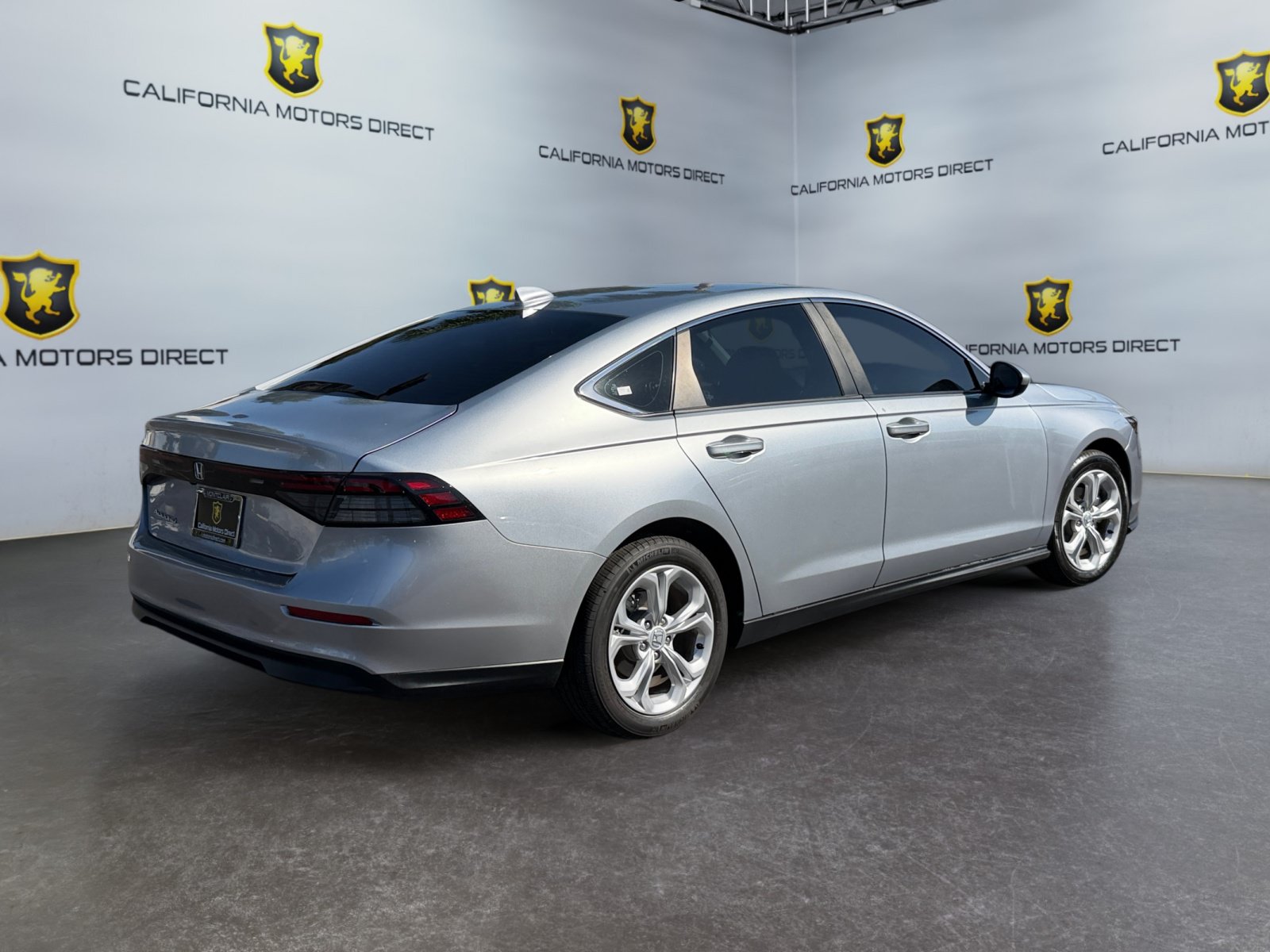 Used 2025 Honda Accord LX image 5