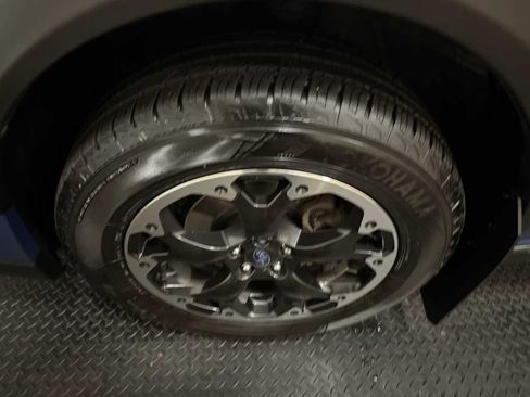 Certified 2021 Subaru Crosstrek 2.0i image 8