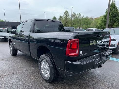 New 2026 RAM 2500 Big Horn AWD/4WD image 3