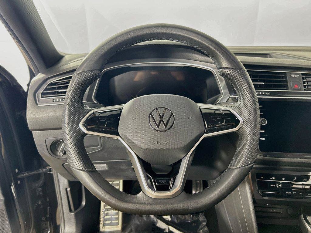 Certified 2024 Volkswagen Tiguan SE R-Line AWD/4WD image 11