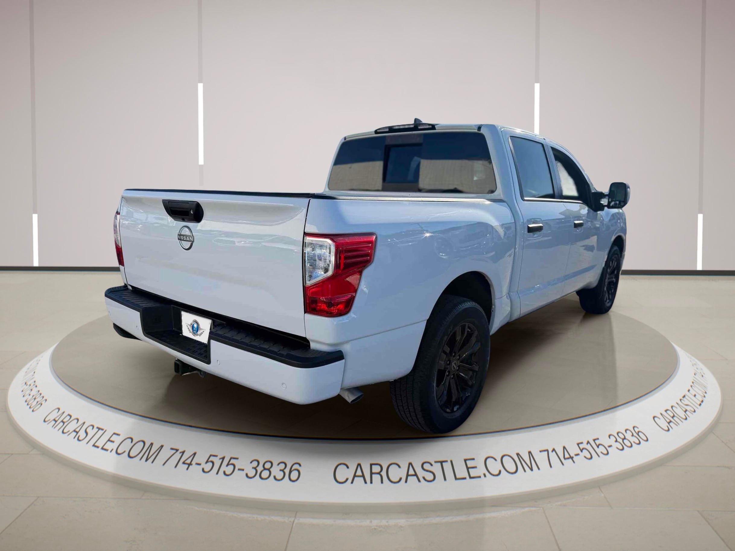 Used 2023 Nissan Titan SV w/ SV Convenience Package AWD/4WD image 5