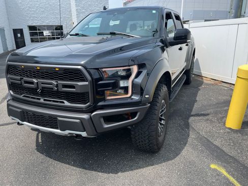 Used 2019 Ford F150 Raptor w/ Equipment Group 802A Luxury AWD/4WD image 5