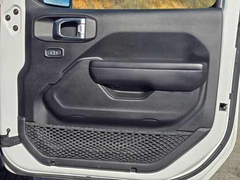 Used 2021 Jeep Wrangler Unlimited Sport image 46