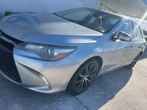 Used 2015 Toyota Camry XSE image 4