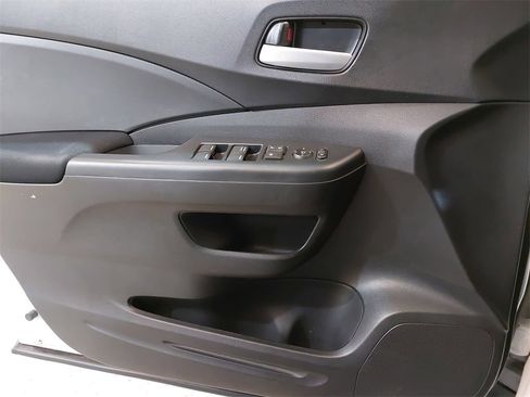 Used 2016 Honda CR-V LX image 25