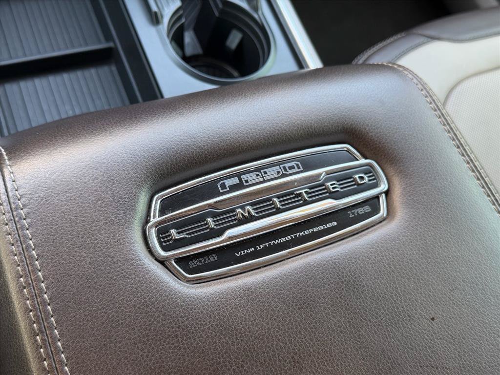 Used 2019 Ford F250 Limited AWD/4WD image 22