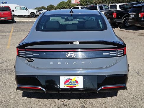 Used 2024 Hyundai Sonata SEL FWD image 9