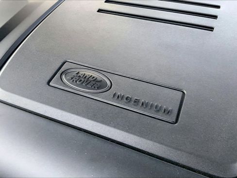 New 2026 Land Rover Discovery S image 17