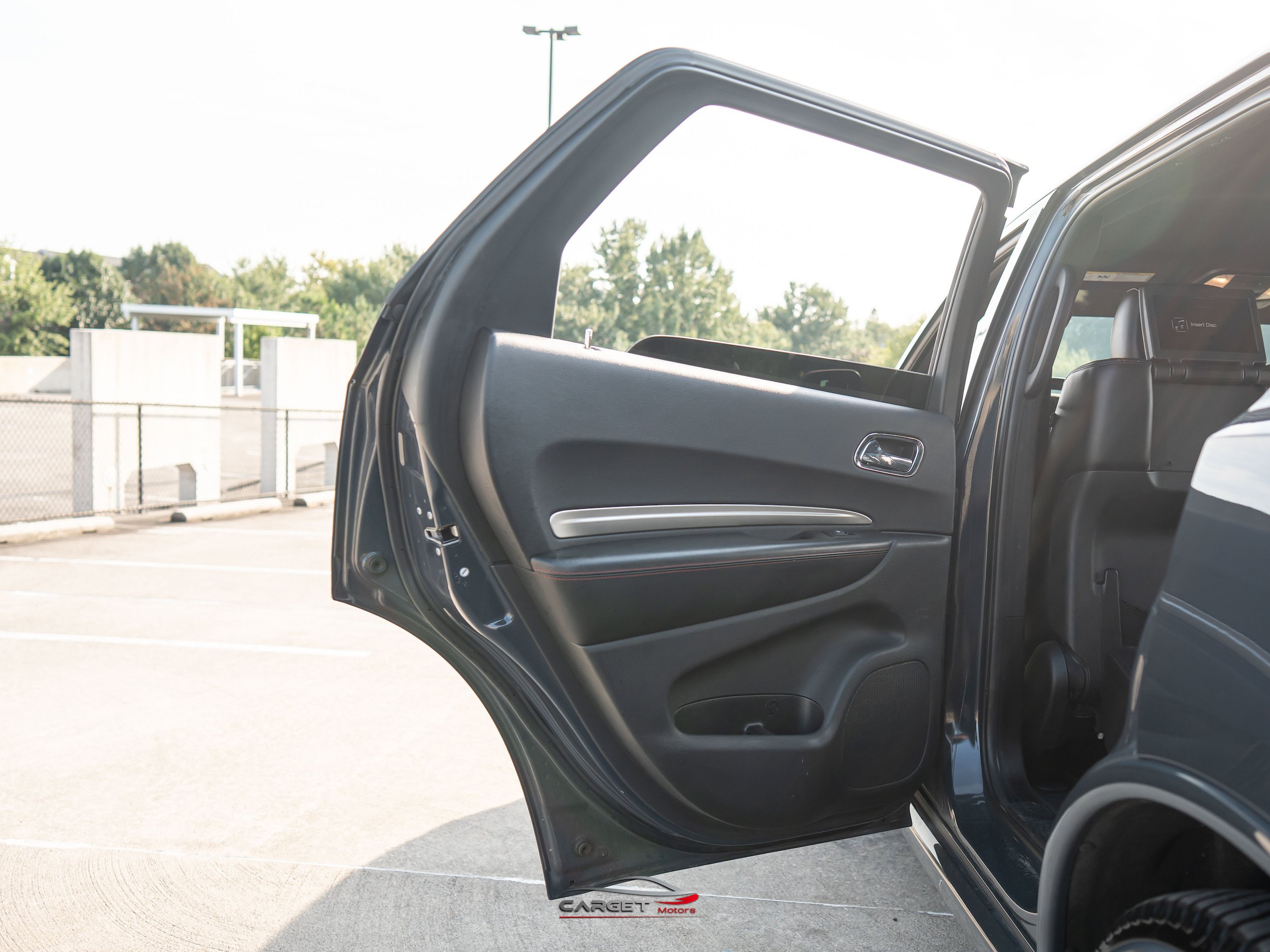 Used 2017 Dodge Durango R/T w/ Blacktop Package AWD/4WD image 45