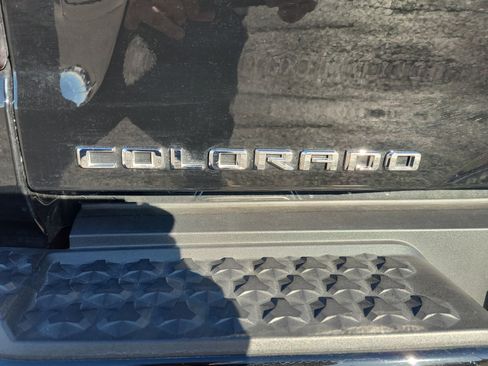 Used 2025 Chevrolet Colorado Z71 w/ Z71 Convenience Package 2 image 25