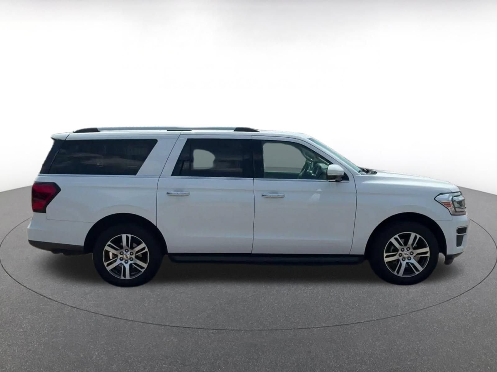 Used 2024 Ford Expedition Max Limited RWD image 15