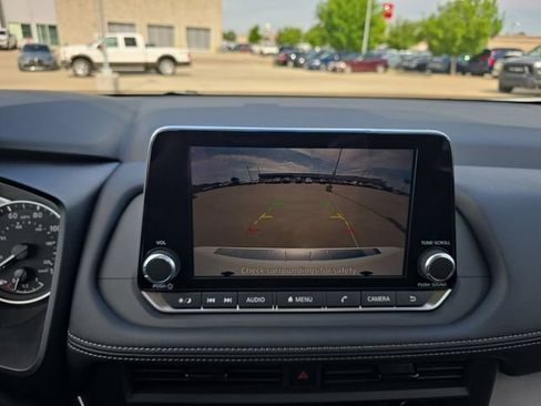 New 2026 Nissan Rogue SV AWD/4WD image 9