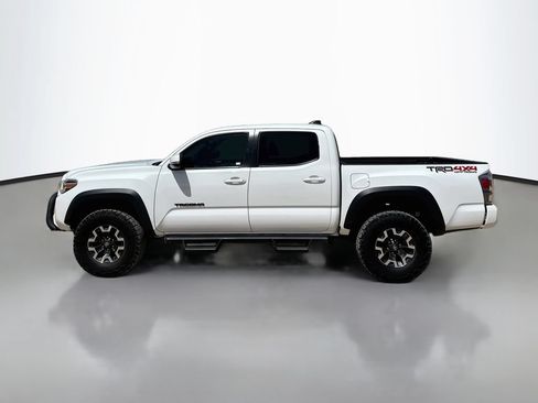 Used 2020 Toyota Tacoma TRD Off-Road w/ Technology Package AWD/4WD image 4