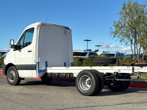 New 2024 Mercedes-Benz Sprinter 4500 image 4