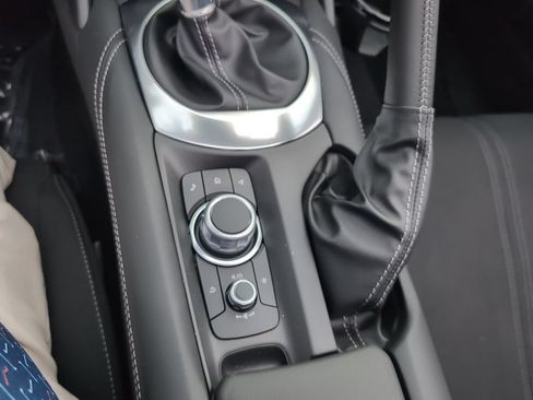 New 2026 MAZDA MX-5 Miata Club w/ Weather Package RWD image 24