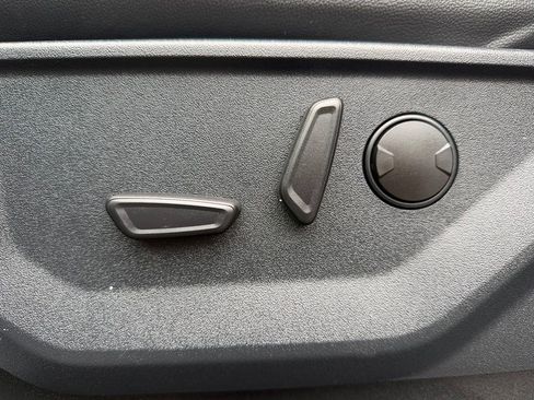 Used 2025 Ford F150 Lariat AWD/4WD image 22