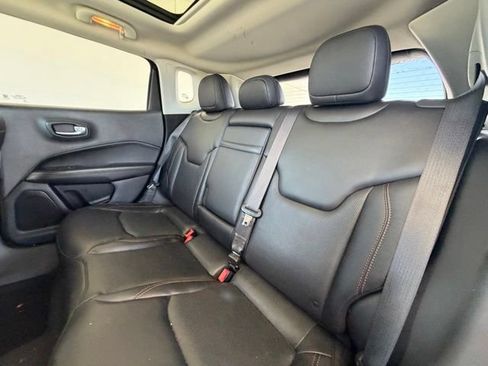 Used 2018 Jeep Compass Limited w/ Navigation Group AWD/4WD image 29