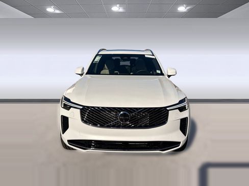 New 2026 Volvo XC90 T8 Plus w/ Protection Package image 6