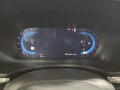 Used 2025 Volvo V60 B5 Cross Country Plus image 11