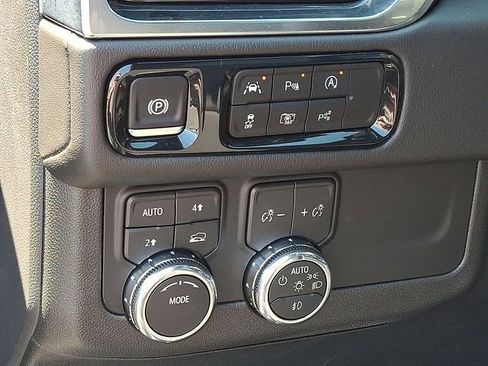 Certified 2026 GMC Yukon XL Denali w/ Sun & Power Step Package AWD/4WD image 35