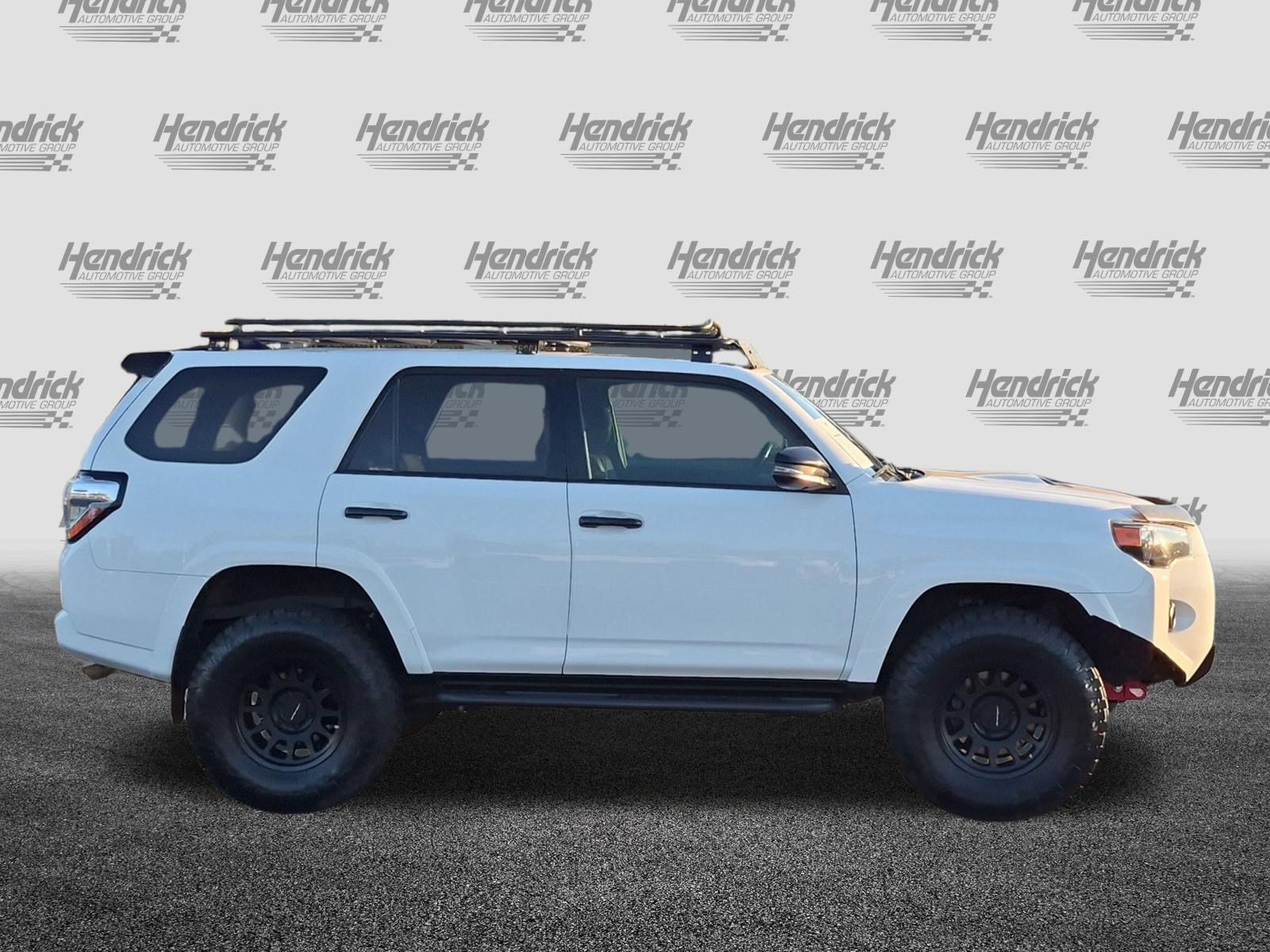 Used 2020 Toyota 4Runner Venture w/ Moonroof Package AWD/4WD image 11