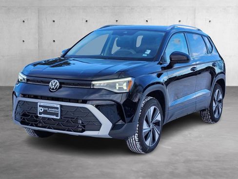 New 2025 Volkswagen Taos SE image 23