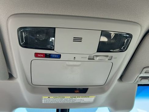 Used 2018 Subaru Outback 2.5i Premium AWD/4WD image 26