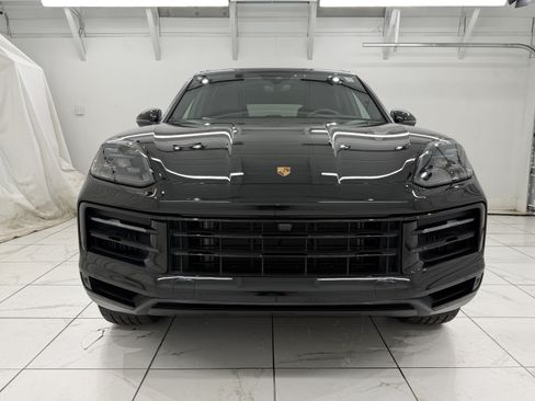 Certified 2026 Porsche Cayenne AWD/4WD image 9