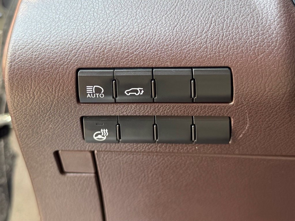 Used 2018 Lexus RX 350L FWD w/ Premium Package image 27