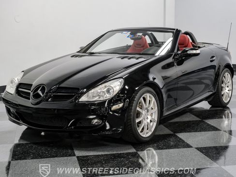 Used 2005 Mercedes-Benz SLK 350 image 18