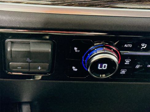 New 2026 GMC Sierra 1500 Elevation w/ Elevation Premium Package AWD/4WD image 15
