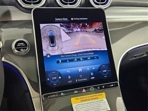 Used 2025 Mercedes-Benz GLC 300 4MATIC image 31