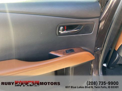 Used 2014 Lexus RX 450h AWD image 25