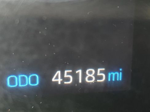 Used 2021 Toyota RAV4 XLE image 24