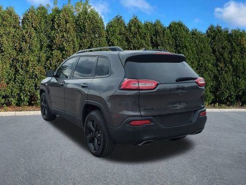Used 2017 Jeep Cherokee High Altitude AWD/4WD image 6