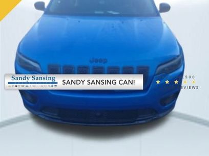 Used 2023 Jeep Cherokee Altitude Lux w/ Lux Elite Package