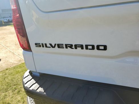 New 2026 Chevrolet Silverado 1500 Custom Trail Boss w/ LPO, Dark Essentials Package image 7