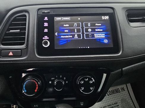 Used 2019 Honda HR-V Sport image 12