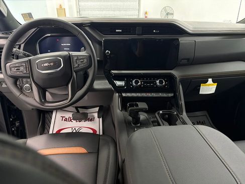 New 2026 GMC Sierra 1500 AT4 w/ Technology Package AWD/4WD image 13