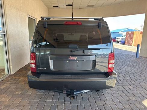 Used 2011 Jeep Liberty Sport AWD/4WD image 3