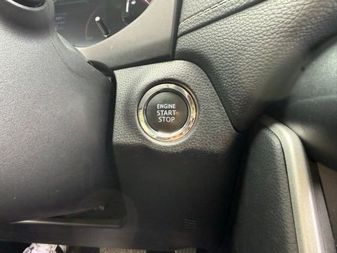 Used 2025 Toyota RAV4 XLE image 23