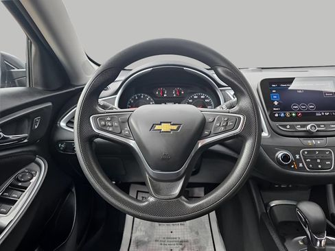Used 2023 Chevrolet Malibu LT FWD image 19