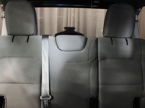 Used 2022 Jeep Wrangler Unlimited Sport image 36