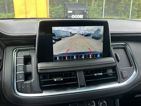 Used 2022 Chevrolet Tahoe RST w/ Sport Performance Package image 30