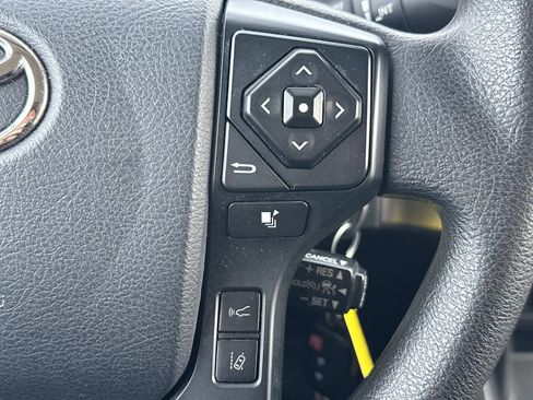 Used 2020 Toyota Tacoma SR image 16