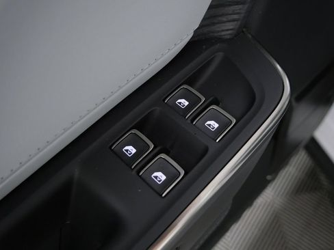 Used 2025 Rivian R1T Adventure Dual AWD/4WD image 14