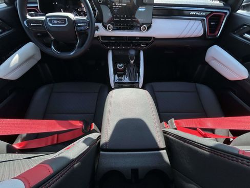 Used 2024 GMC Canyon AT4X image 12