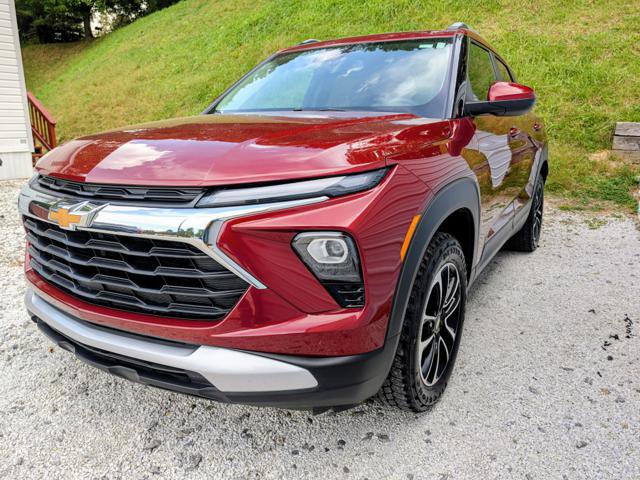 Used 2024 Chevrolet TrailBlazer LT w/ Convenience Package AWD/4WD image 4