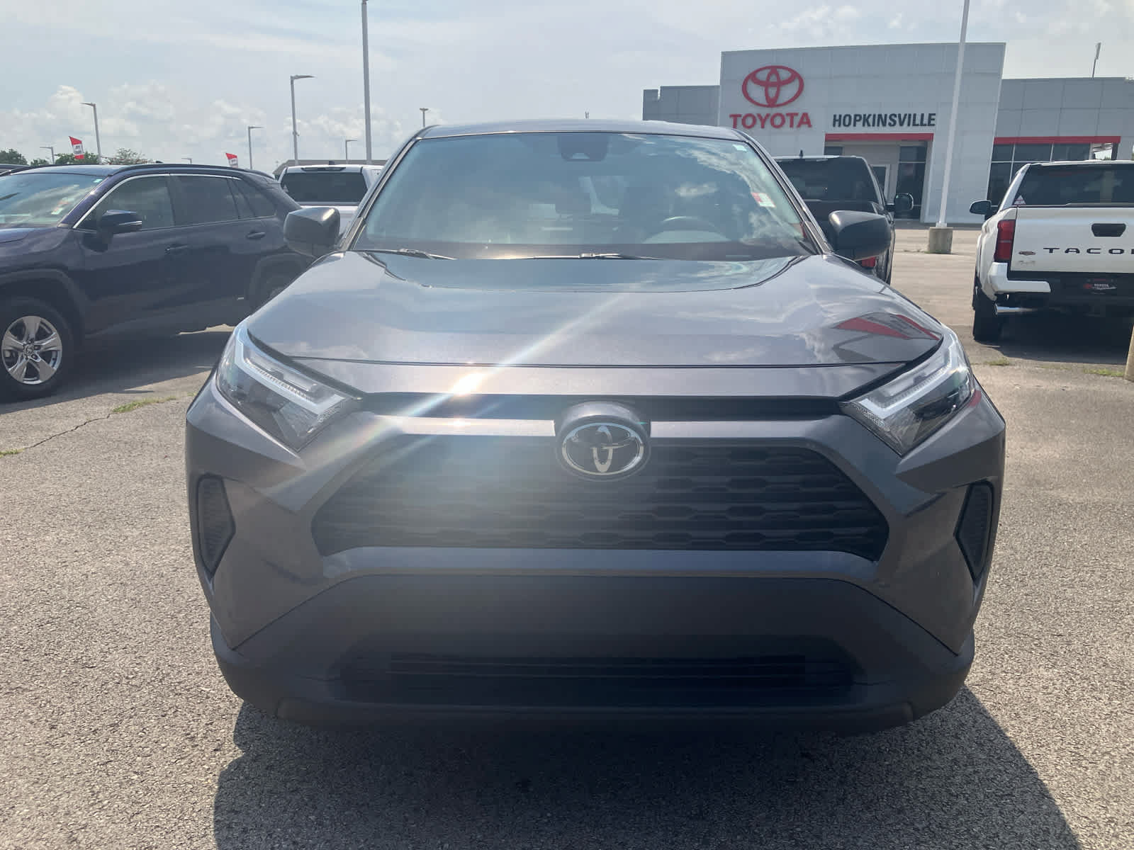 Certified 2023 Toyota RAV4 LE AWD/4WD image 4