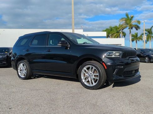 Used 2023 Dodge Durango GT image 3